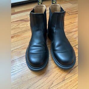 Dr. Martens Black Leather Women’s 2976 Chelsea Boots
